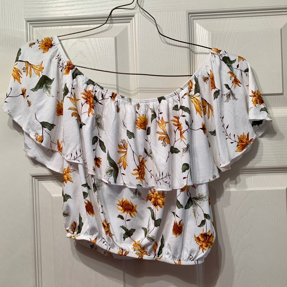 Off the shoulder white flowery crop top